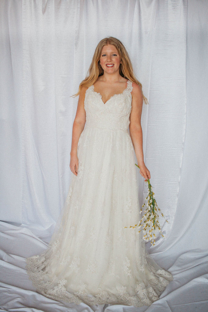 MIA | Gatsby inspired ivory lace wedding dress-Vanya Designs Bridal Shop